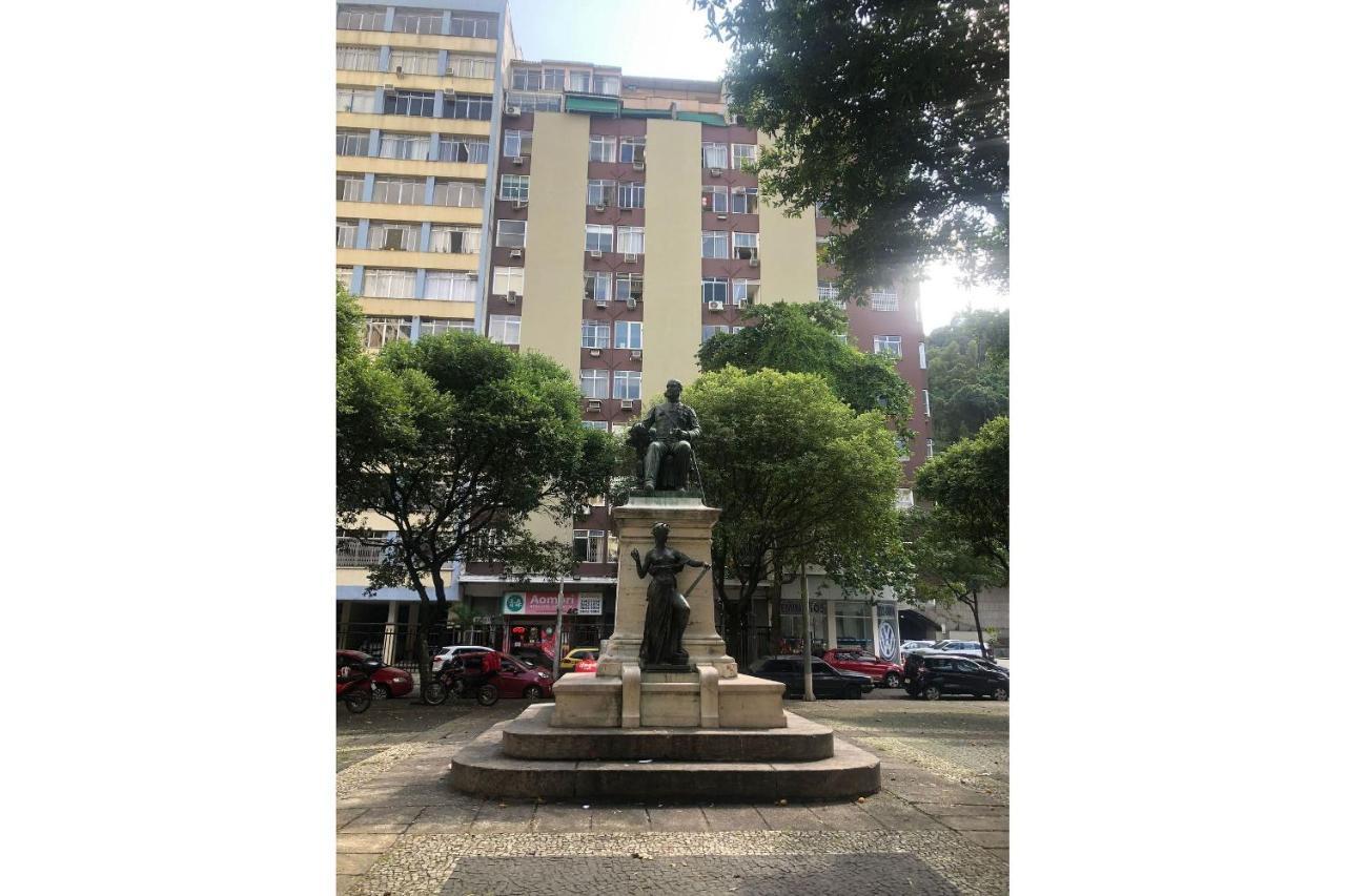 Copacabana Rua Tranquila E Arborizada Perto De Tudo Posto 2 Rio de Janeiro Exterior photo